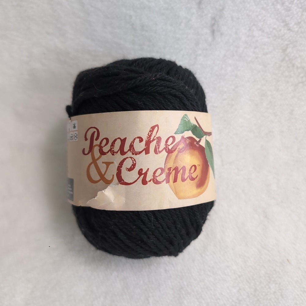 Peaches & Creme Cotton Crochet Yarn 01040 Black 2.5oz Made in Canada NEW 4 Med
